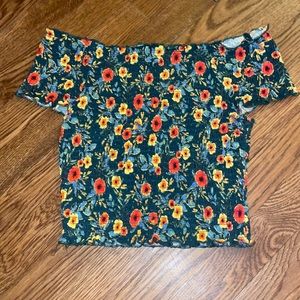 Over the shoulder rue 21 green crop top